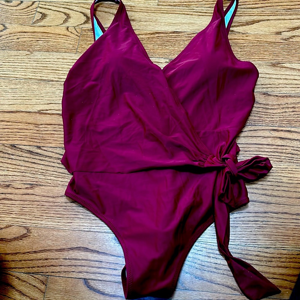 CUPSHE XXL Burgundy Surplice Swimsuit